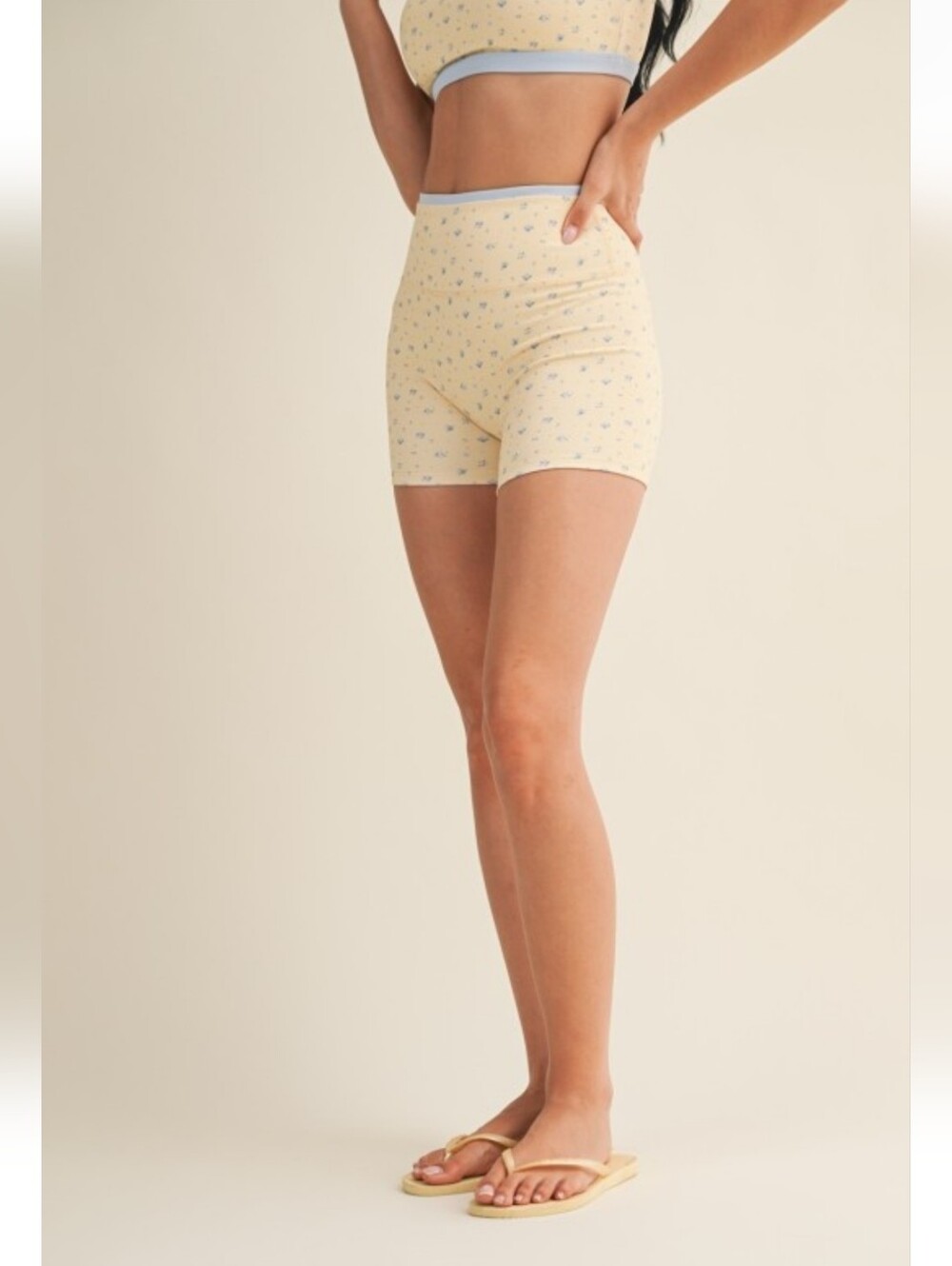 🍋🌸 Lemon Ditsy Floral High-Waist Shorts